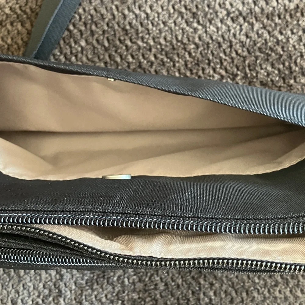 Baggalini crossbody purse - Picture 3 of 7